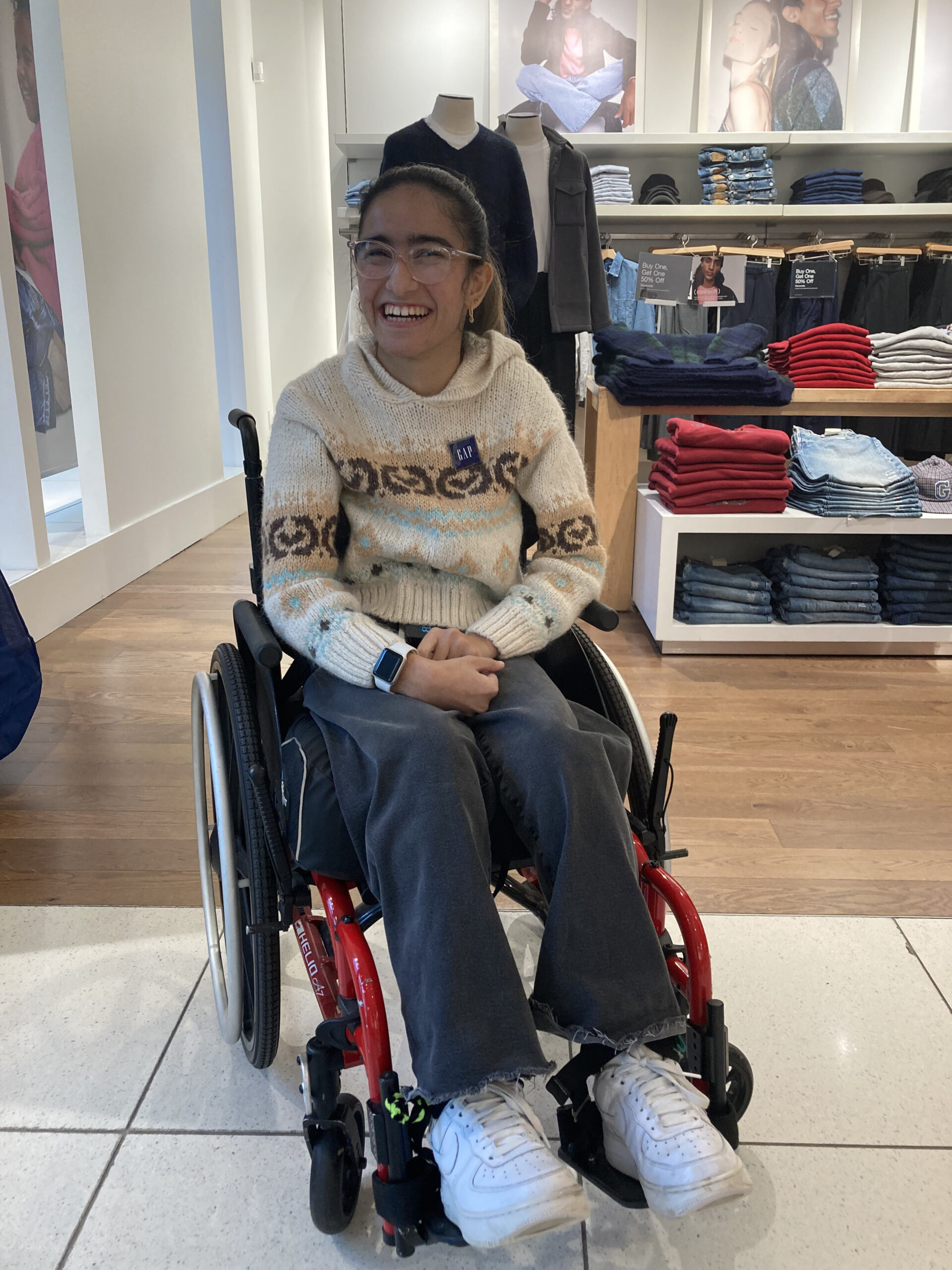 Meet Noor, a client who obtained an internship at the GAP in the Roseville Galleria Mall